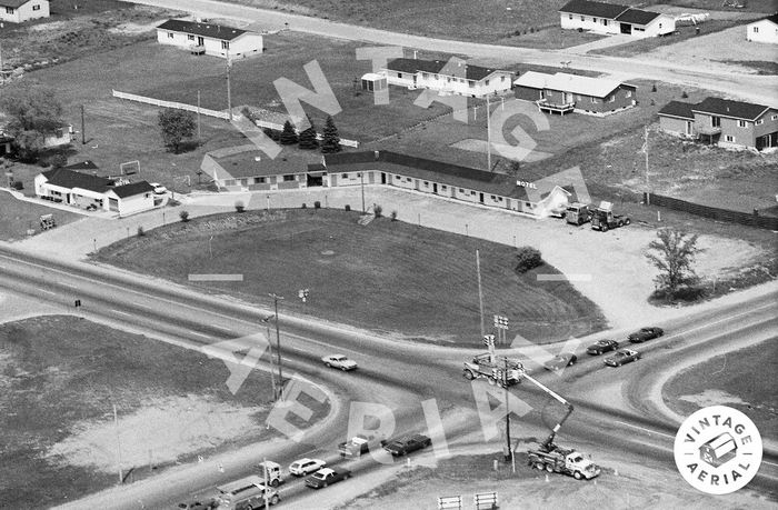 Sleepy Hollow Motel (Dots) - 1980 (newer photo)